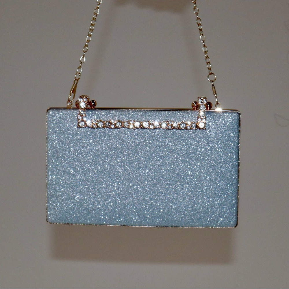 Elegant Silver Glitter Clutch